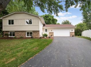 5641 W 136th Street Ct, Savage, MN 55378