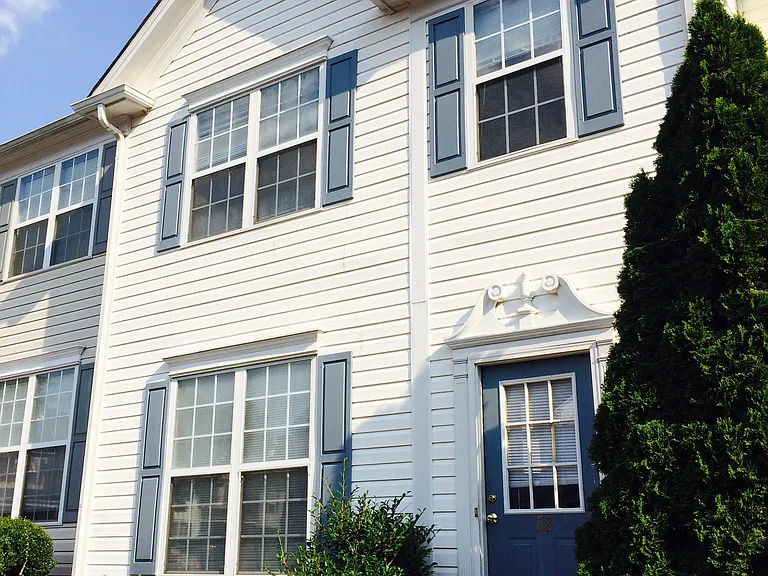10900 Wittenridge Dr #E8 — Photo 1