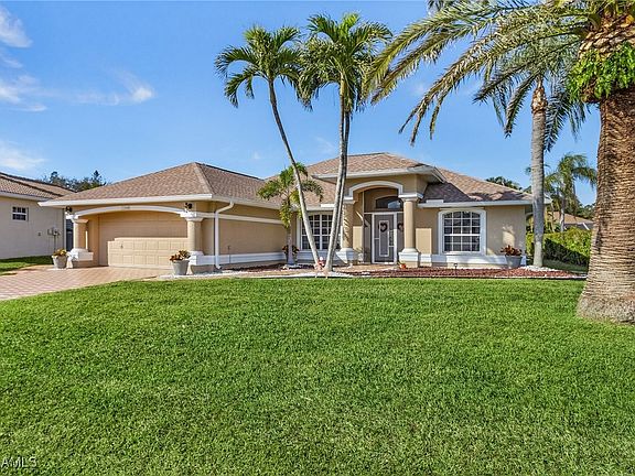 3rd image of 22444 Fountain Lakes Blvd