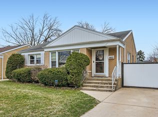 1933 Mayfair Ave, Westchester, IL 60154