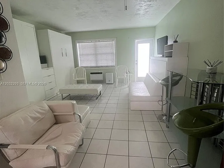 851 Meridian Ave #44 — Photo 2