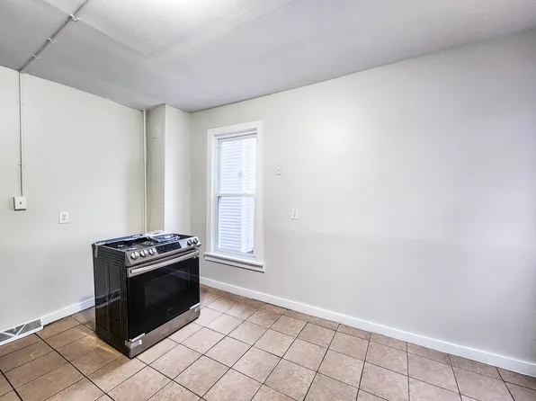46-48 Henry St #1L, New Haven, CT 06511