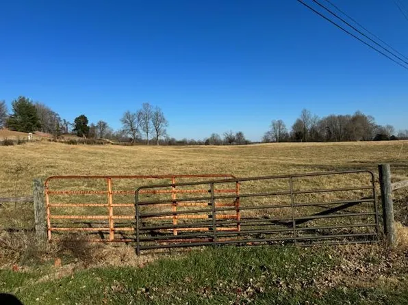 85AC Clay County Hwy, Moss, TN 38575