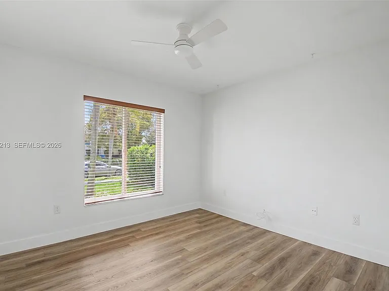 19920 Cutler Ct — Photo 12