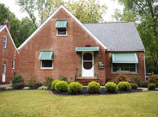 2063 Wrenford Rd, South Euclid, OH