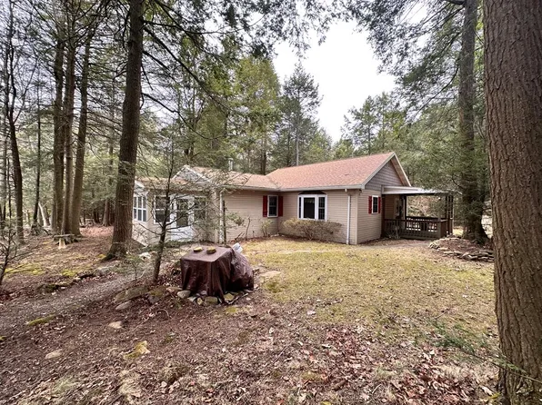 4270 Queens Run Rd, Lock Haven, PA 17745