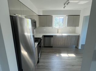 7622 N Sheridan Rd #2J, Chicago, IL 60626