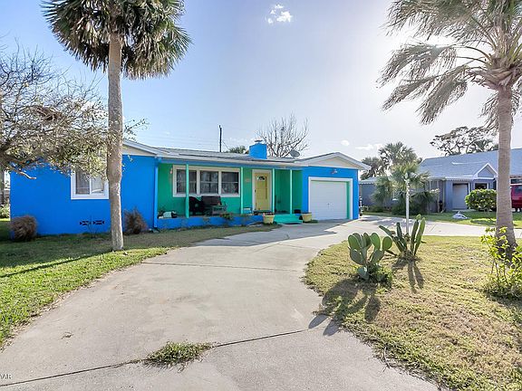3rd image of 208 Ponce De Leon Dr