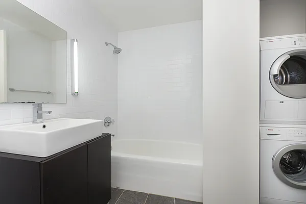 Rented by Bold New York | media 25