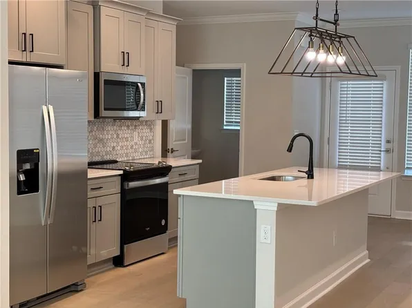 1969 Hollywood Rd NW, Atlanta, GA 30318