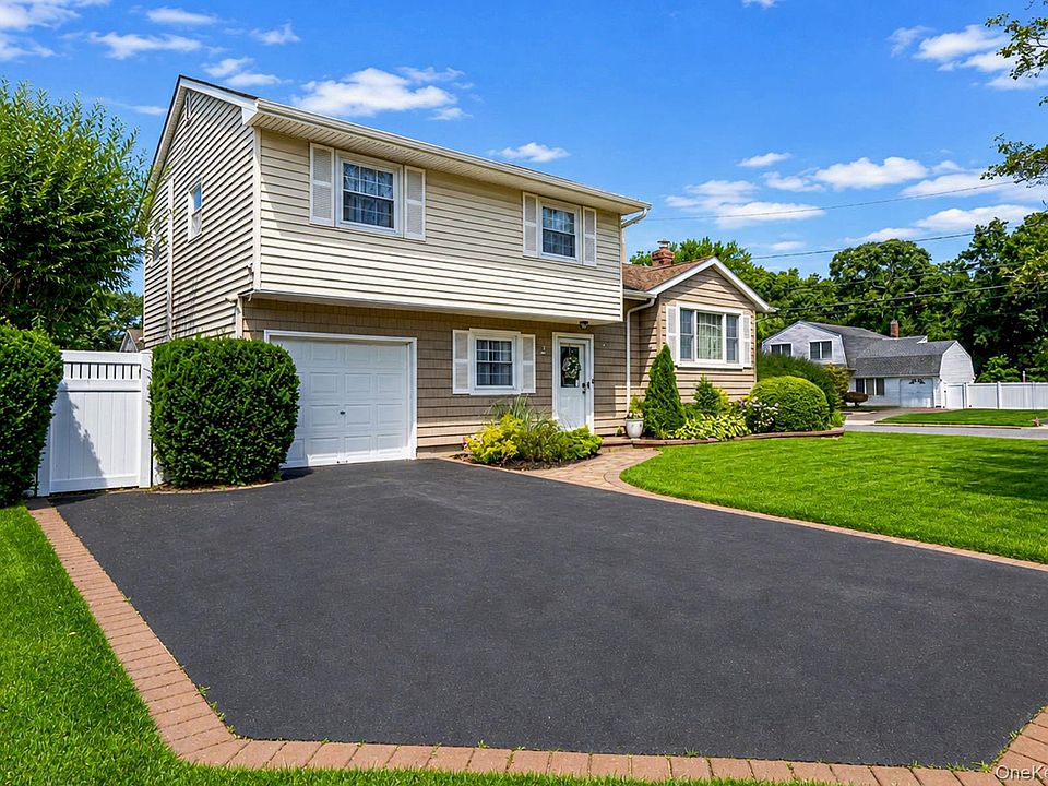 1st image of 2 Gould Drive