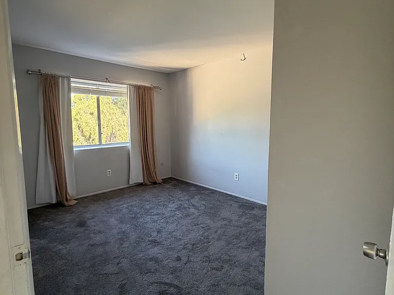 12403 Julian Ave #206 — Photo 16