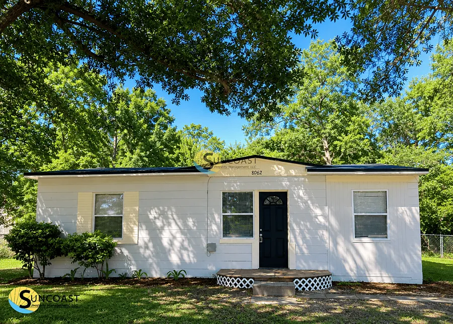 Great Deal! 3BR/1BA Home in Jacksonville 32208 — Photo 2