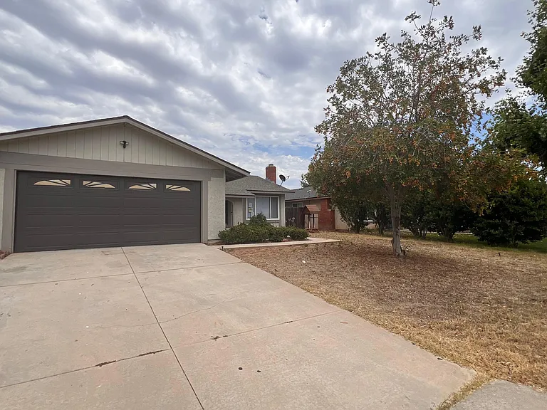 13448 Silver Ln — Photo 2