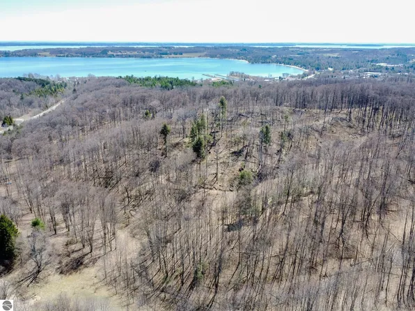 0 E Smiseth Rd, Suttons Bay, MI 49682
