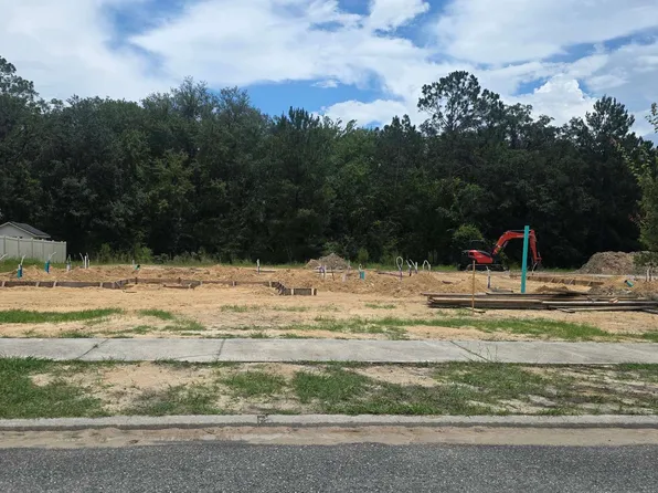 133 SW Bellflower Dr, Lake City, FL 32024
