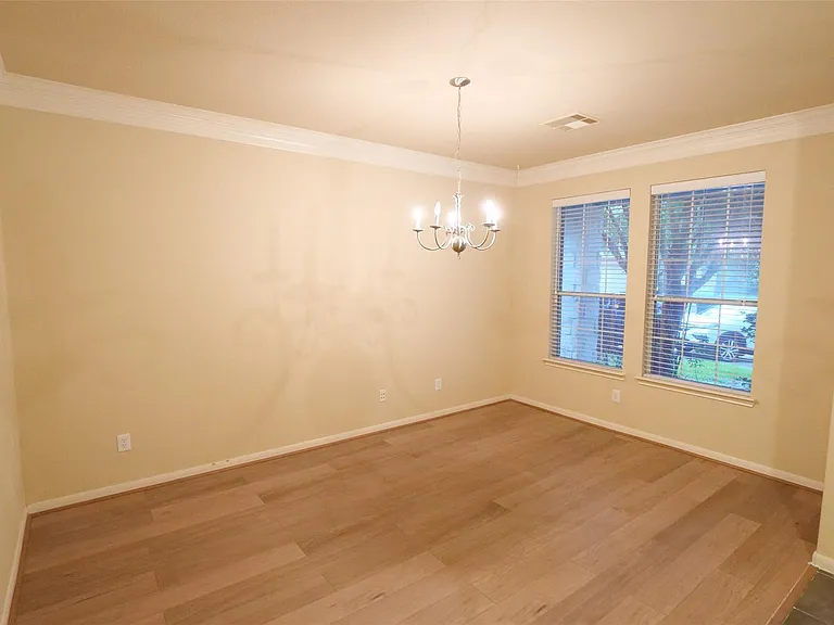 26427 Longview Creek Dr — Photo 4