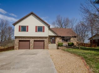 113 Ridgeview Dr, Willard, MO 65781