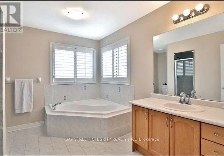 1383 Liverpool St — Photo 14