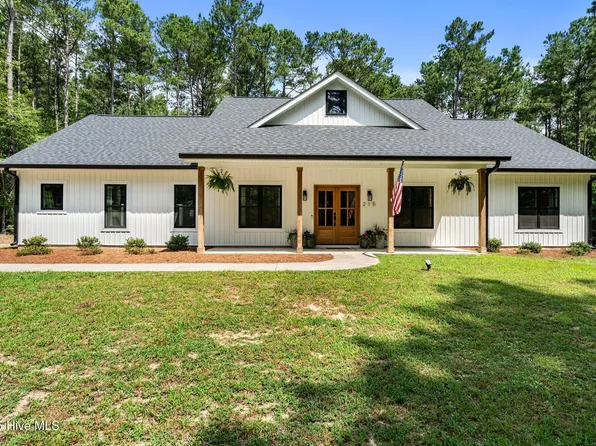 215 Riverway Lane, West End, NC 27376
