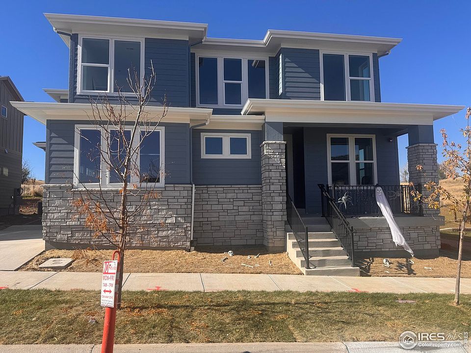 1st image of 562 Central Park Cir