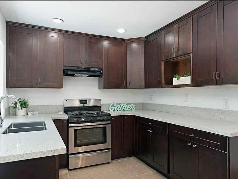 710 Hillward St #2 — Photo 17