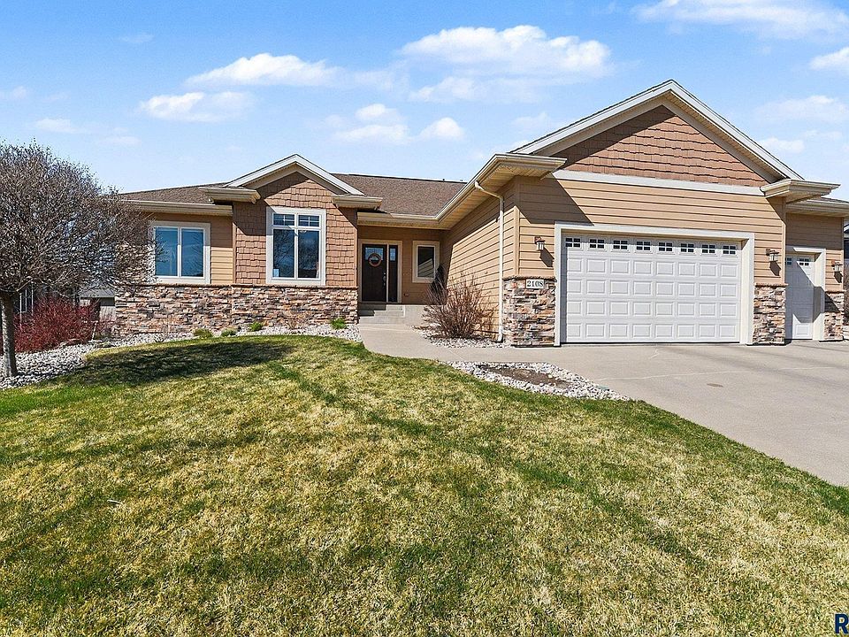 1st image of 2108 S Silverpine Ct