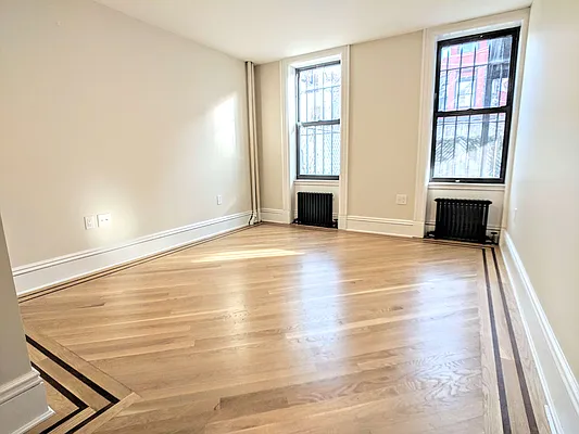 Rented by EXR | media 36