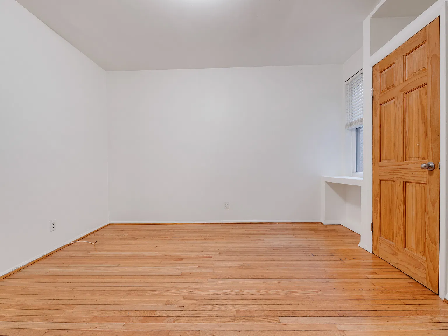 2 bed/1bath Townhome on Duncan PL — Photo 4