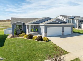 4708 Kites Ln, Bismarck, ND 58503