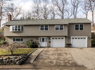 27 Sherman St, Needham, MA 02494