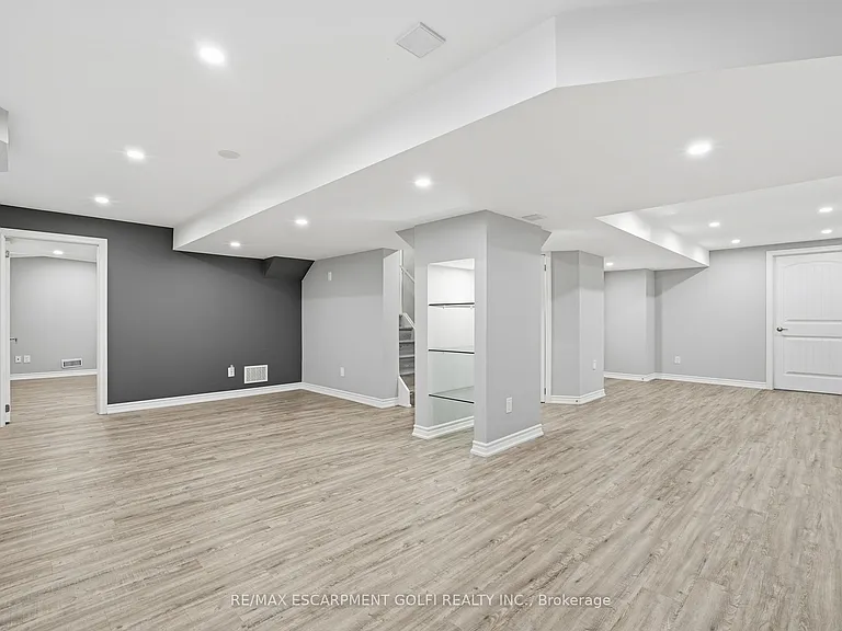100 Springstead Ave — Photo 31