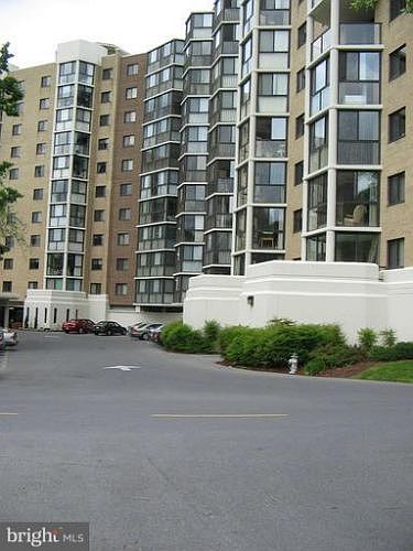 2nd image of 15115 Interlachen Dr #3408