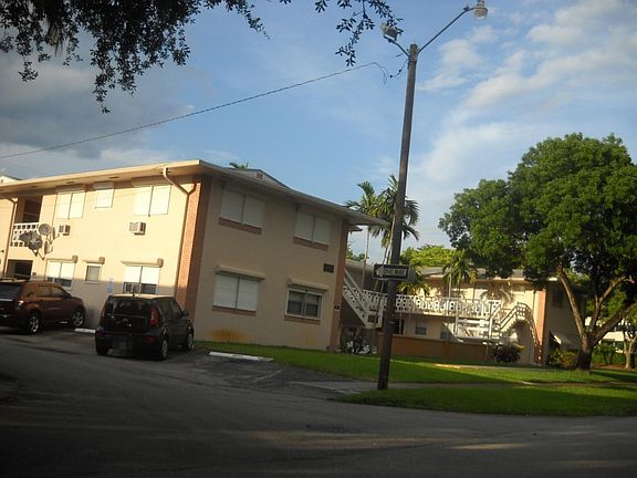 2nd image of 3501 Van Buren St APT 14