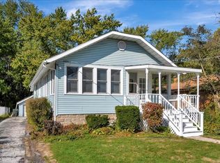 18424 Riegel Rd, Homewood, IL 60430