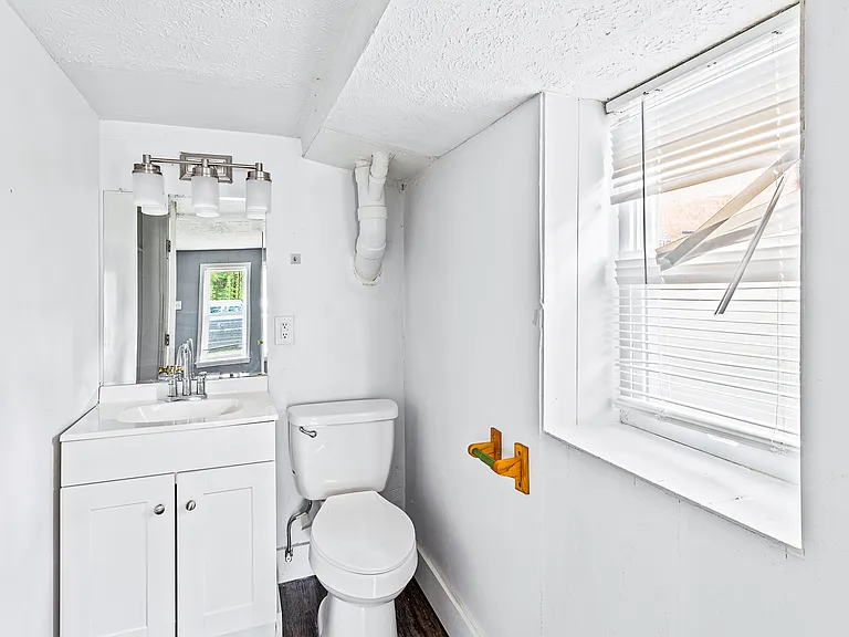 1901 Neville Dr #2 — Photo 6