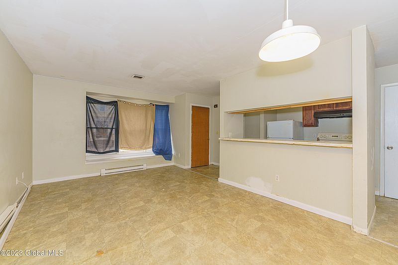 5th image of 282 2nd Street