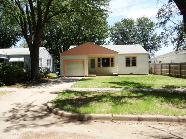 2238 S Pershing Ave, Wichita, KS 67218