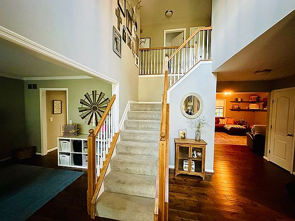 2nd image of 355 Gregorian Dr