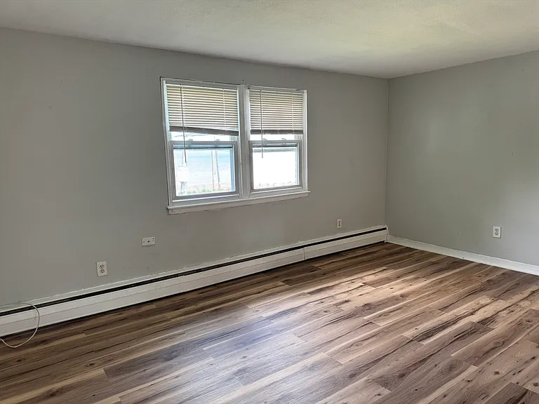 12 Essex St #5 — Photo 3