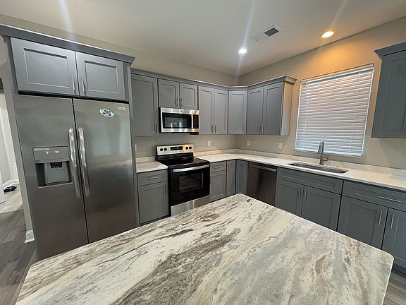 2nd image of 6 Herring Ave