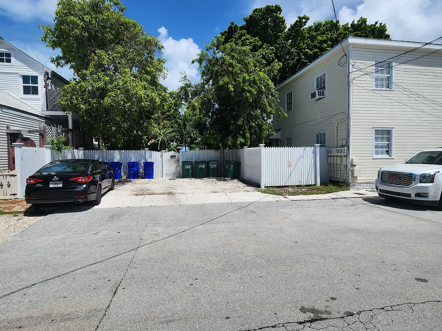 1128 Packer St — Photo 3