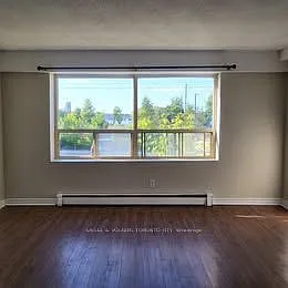 109 Gowan St #201 — Photo 5