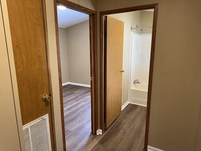 7633 Ling Rd — Photo 18