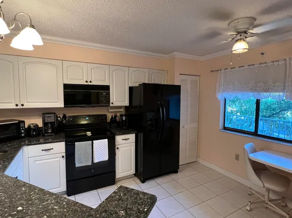 2240 N Cypress Bend Drive #401, Pompano Beach, FL 33069