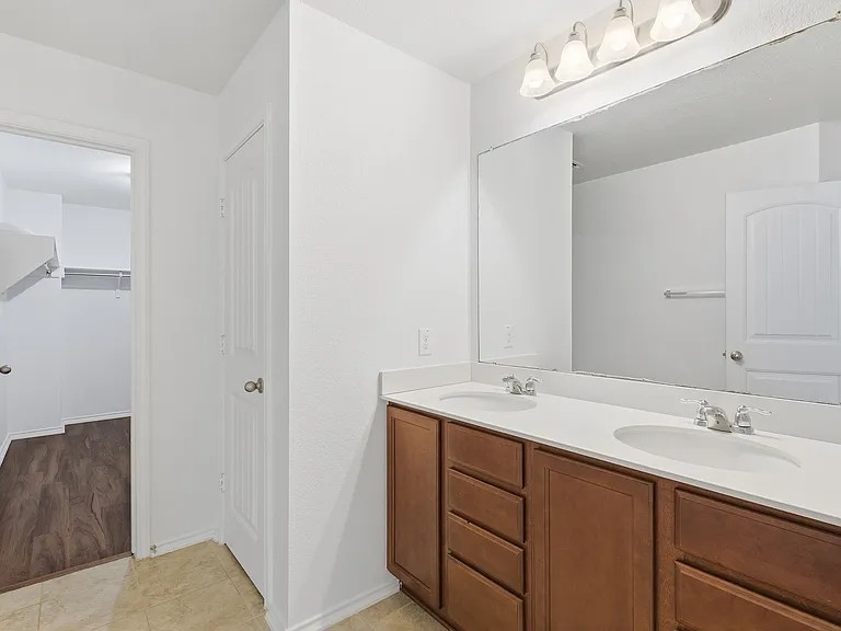 13535 Abraham Lincoln St — Photo 20