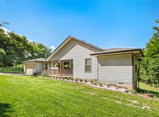 20653 Chimney Field Rd, Winslow, AR 72959