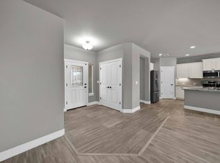 4877 Squirrel Run Ct, Redding, CA 96002