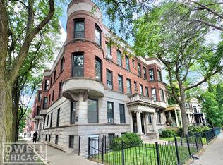 2907 N Mildred Ave, Chicago, IL 60657