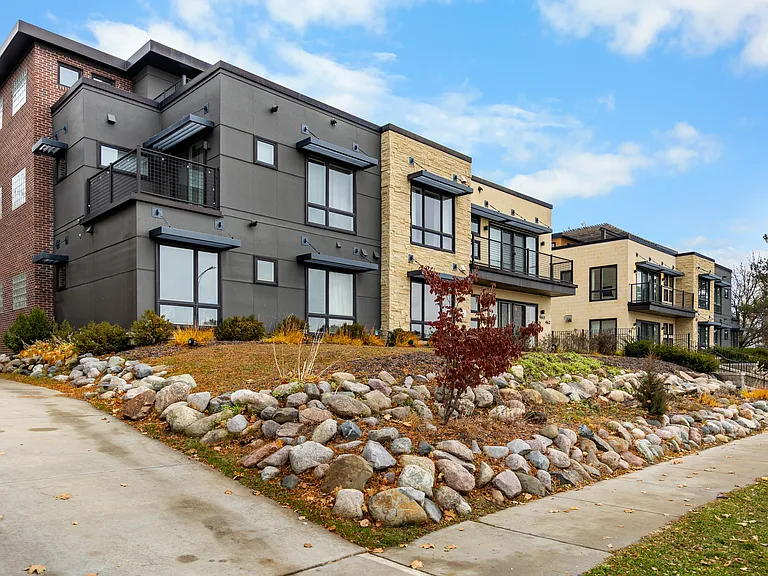 462 W Stadium Blvd #1 — Photo 3